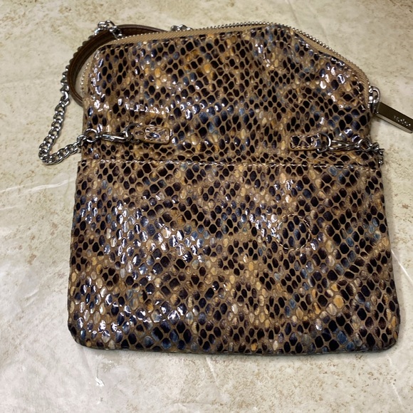 Hobo snakeskin silver chain crossbody - Picture 2 of 7